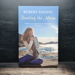 Shooting the Moon - Robert Fannin รูปที่ 1