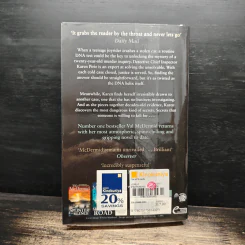 Out of Bounds - Val McDermid รูปที่ 2