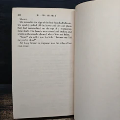 Kiss Me, Kill Me  A Novel of Suspense - Allison Brennan รูปที่ 9