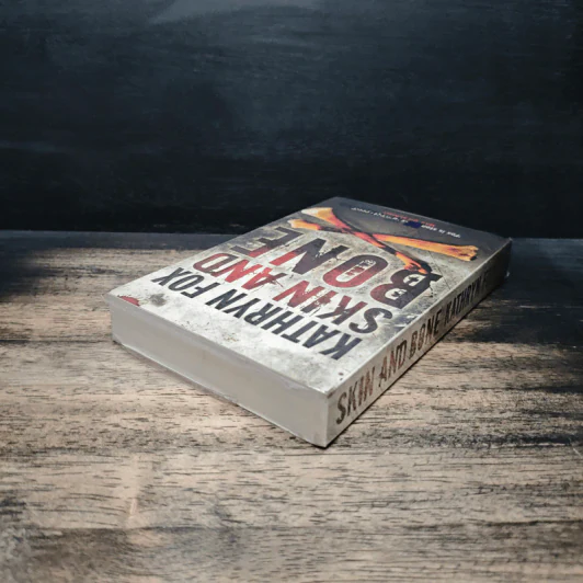 Skin and Bone - Kathryn Fox รูปที่ 5