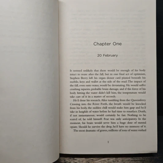 Perfect Crime - Helen Fields รูปที่ 7
