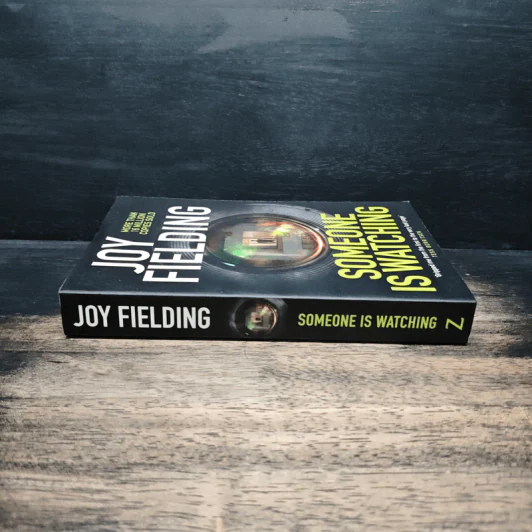 Someone is Watching - Joy Fielding รูปที่ 3