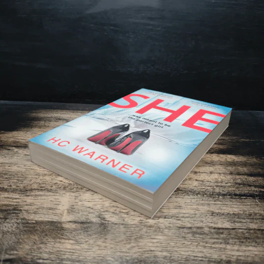 She - HC Warner รูปที่ 4