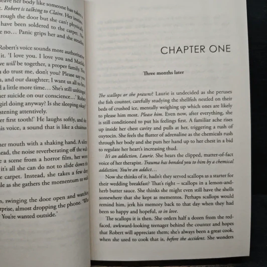 The Couple on Cedar Close - Anna-Lou Weatherley รูปที่ 8