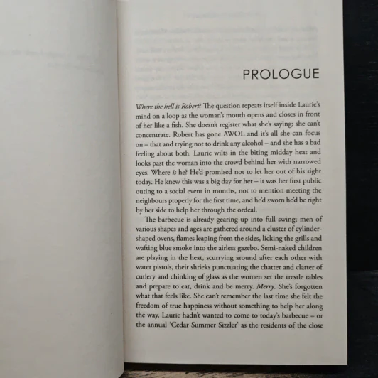 The Couple on Cedar Close - Anna-Lou Weatherley รูปที่ 7