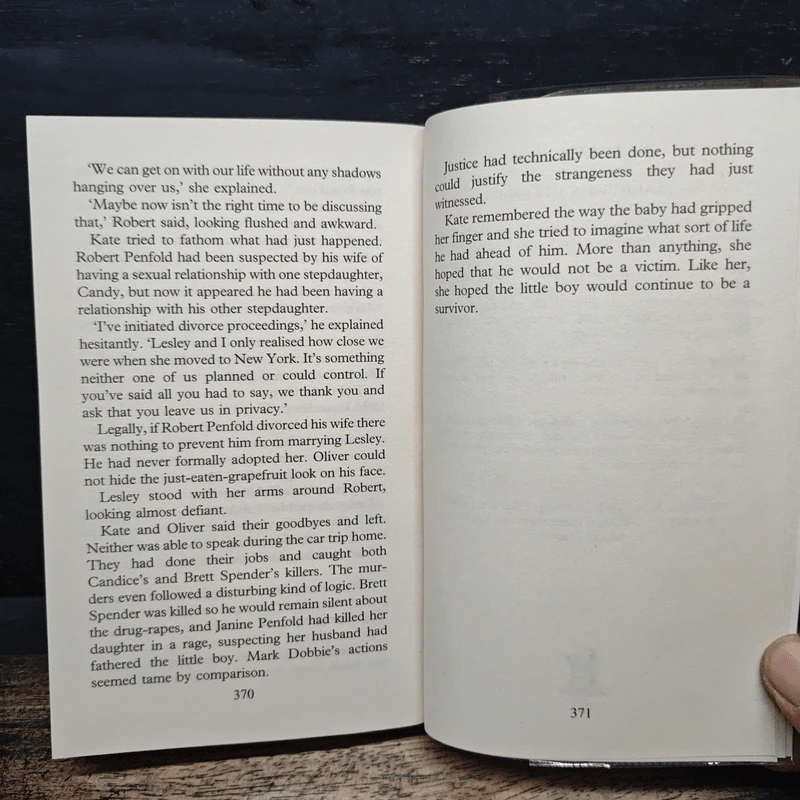 Skin and Bone - Kathryn Fox รูปที่ 8
