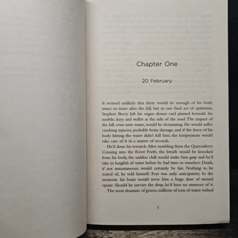 Perfect Crime - Helen Fields รูปที่ 7