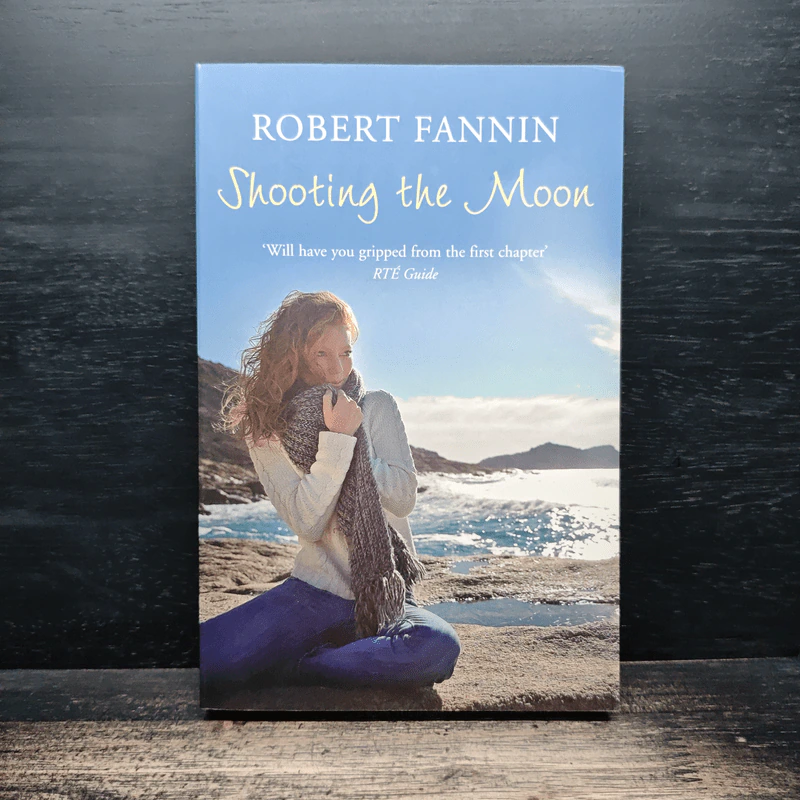 Shooting the Moon - Robert Fannin รูปที่ 1