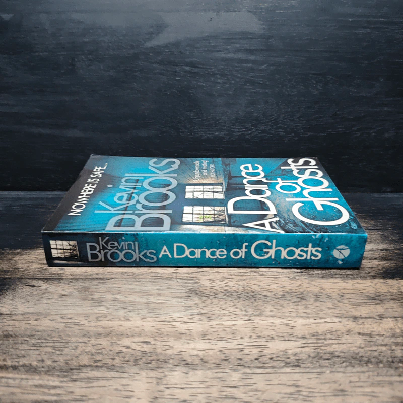 A Dance of Ghosts - Kevin Brooks รูปที่ 3