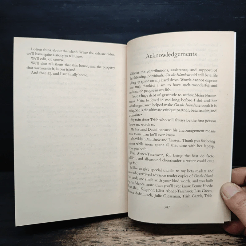 On The Island - Tracey Garvis Graves รูปที่ 8