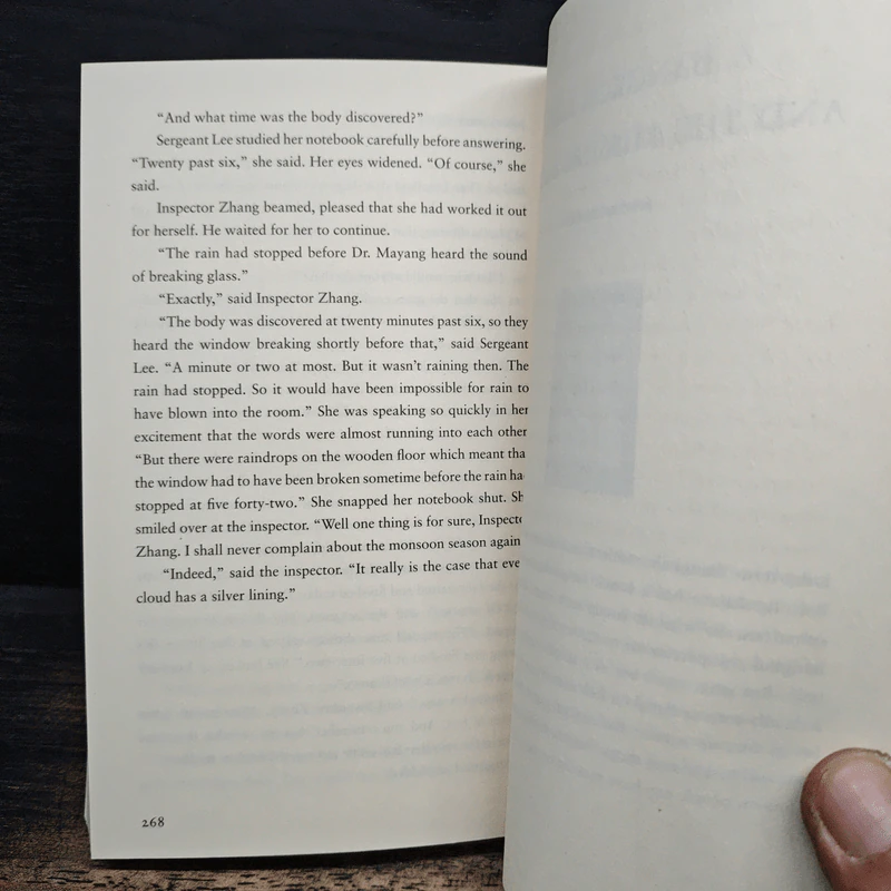 The Eight Curious Cases of Inspector Zhang - Stephen Leather รูปที่ 9