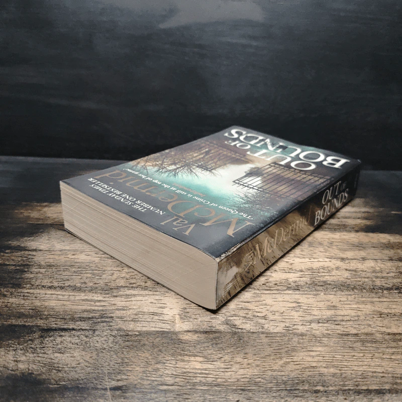Out of Bounds - Val McDermid รูปที่ 5