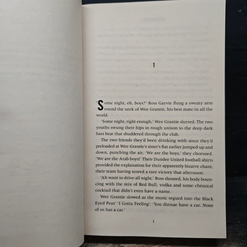 Out of Bounds - Val McDermid รูปที่ 7
