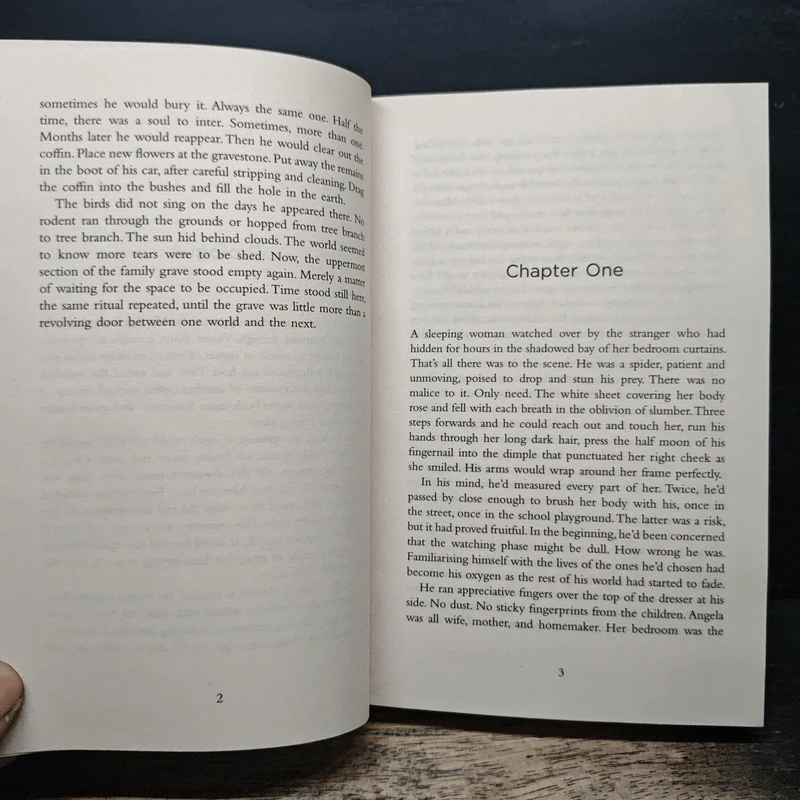 The Shadow Man - Helen Fields รูปที่ 8