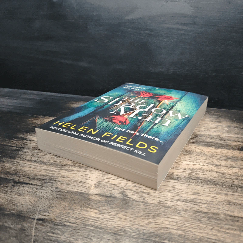 The Shadow Man - Helen Fields รูปที่ 4