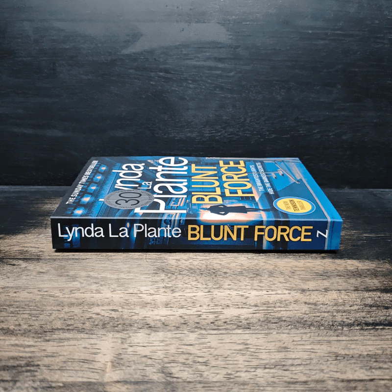 Blunt Force - Lynda La Plante รูปที่ 3