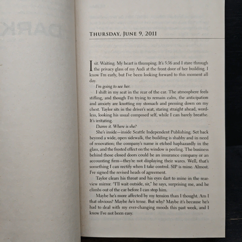 Darker - E L James รูปที่ 8