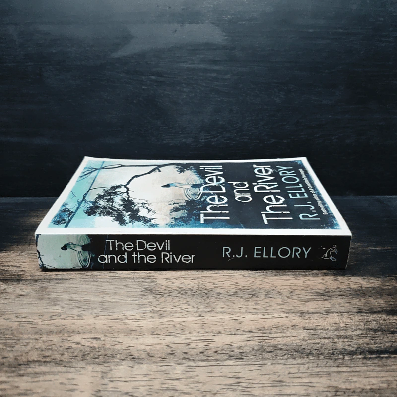 The Devil and The River - R.J.Ellory รูปที่ 3