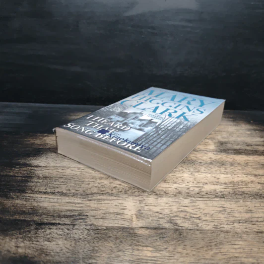 I Heard That Song Before - Mary Higgins Clark รูปที่ 4
