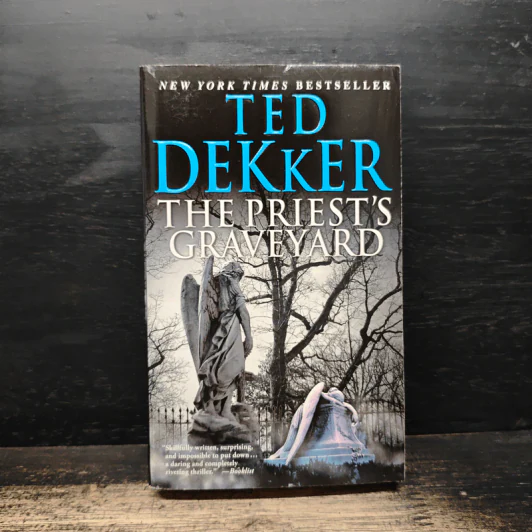 The Priest's Graveyard - Ted Dekker รูปที่ 1