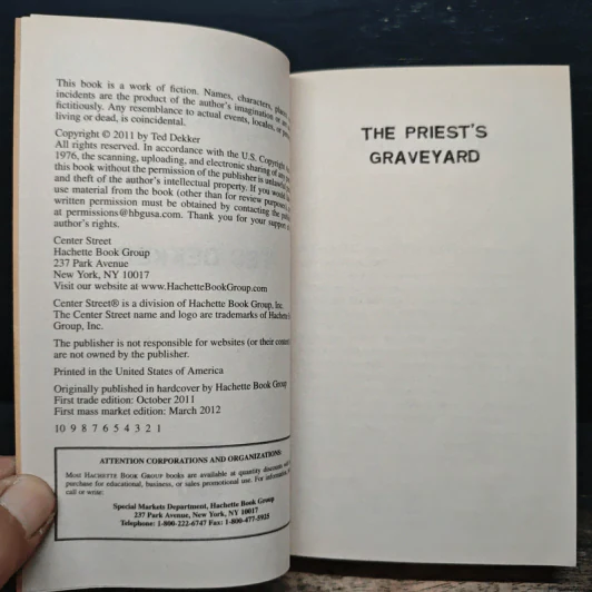The Priest's Graveyard - Ted Dekker รูปที่ 6
