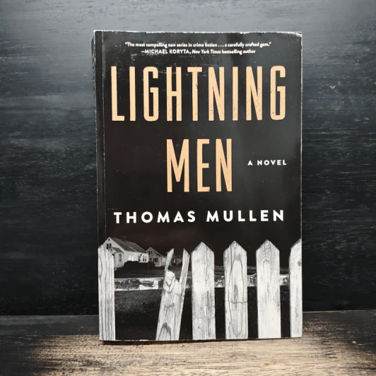 Lightning Men - Thomas Mullen รูปที่ 1