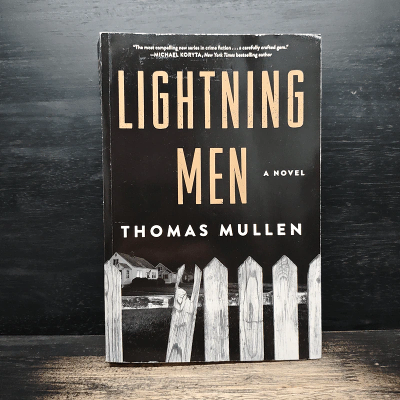 Lightning Men - Thomas Mullen รูปที่ 1