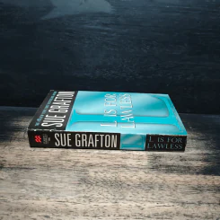 L Is for Lawless - Sue Grafton รูปที่ 3