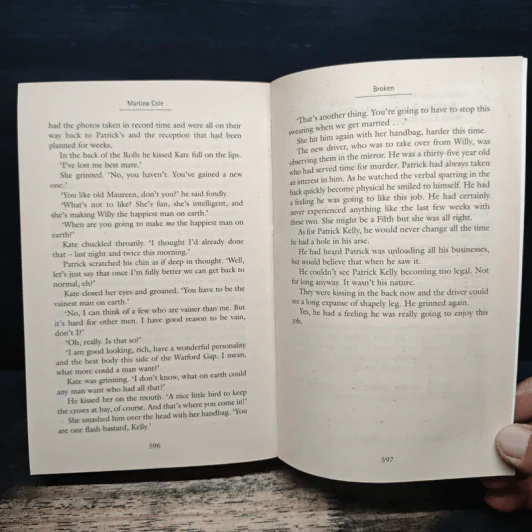 Broken - Martina Cole รูปที่ 8