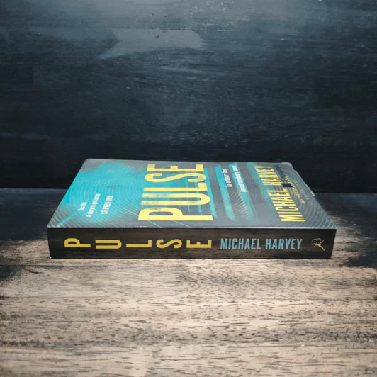 Pulse - Michael Harvey รูปที่ 3