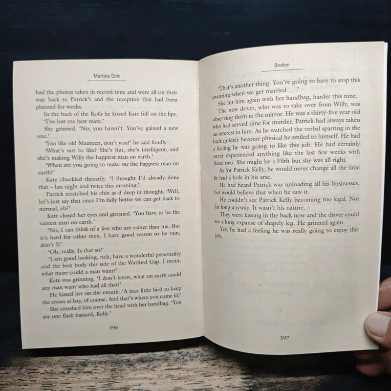Broken - Martina Cole รูปที่ 8