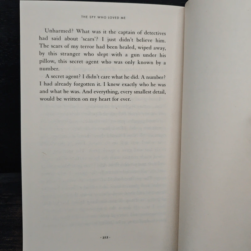 The Spy Who Loved Me - Ian Fleming รูปที่ 10