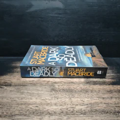 A Dark So Deadly - Stuart MacBride รูปที่ 3