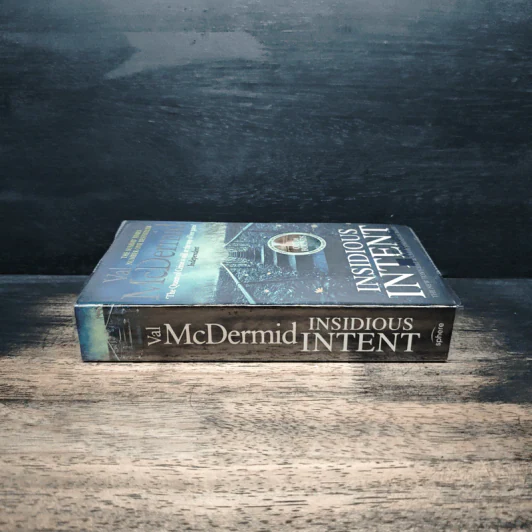 Insidious Intent - Val McDermid รูปที่ 3