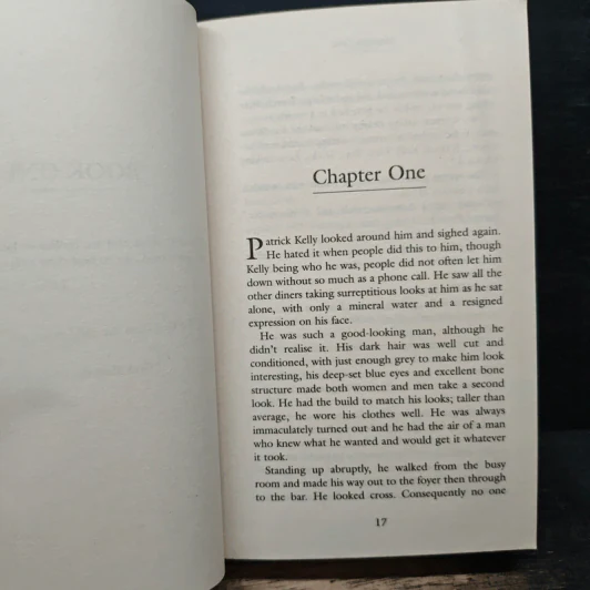Broken - Martina Cole รูปที่ 8