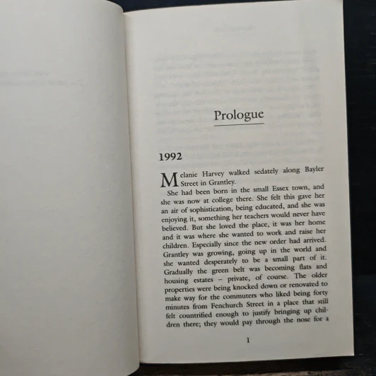 Broken - Martina Cole รูปที่ 7