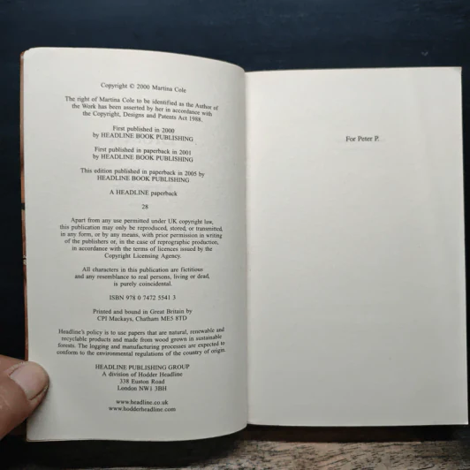 Broken - Martina Cole รูปที่ 6