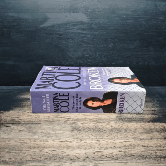 Broken - Martina Cole รูปที่ 3