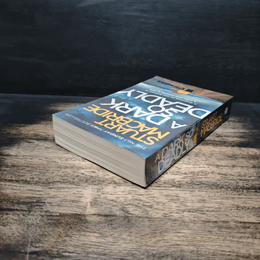 A Dark So Deadly - Stuart MacBride รูปที่ 5