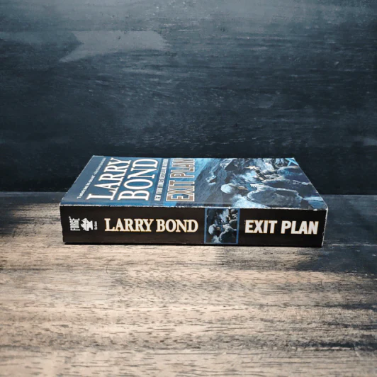 Exit Plan - Larry Bond รูปที่ 3