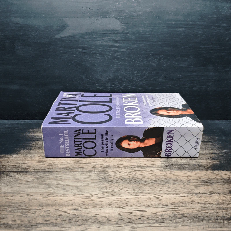 Broken - Martina Cole รูปที่ 3