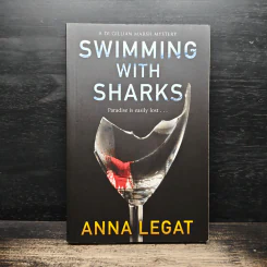Swimming with Sharks - Anna Legat รูปที่ 1