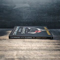 Swimming with Sharks - Anna Legat รูปที่ 3