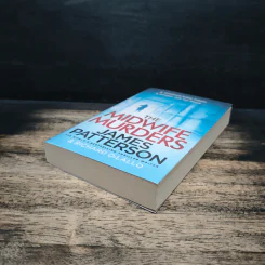 The Midwife Murders - James Patterson รูปที่ 4
