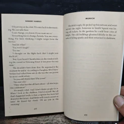 Munich - Robert Harris รูปที่ 9