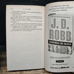 Origin in Death - J. D. Robb รูปที่ 8