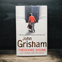Theodore Boone - John Grisham