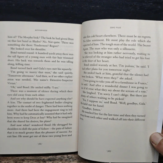 Moonraker - Ian Fleming รูปที่ 9