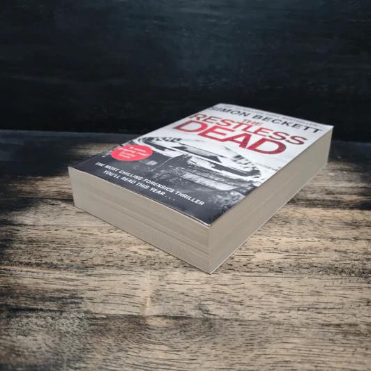 The Restless Dead - Simon Beckett รูปที่ 4