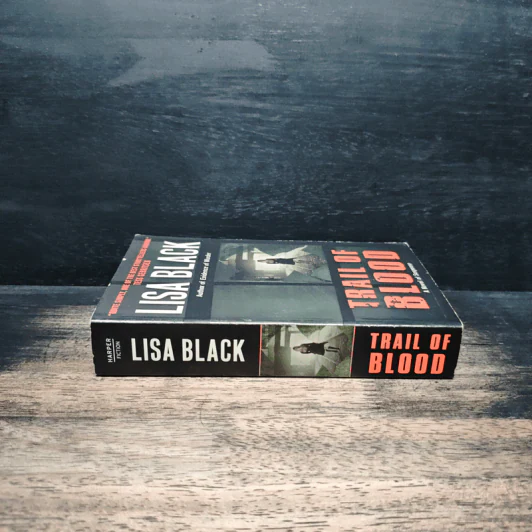 Trail of Blood A Novel of Suspense - Lisa Black รูปที่ 3